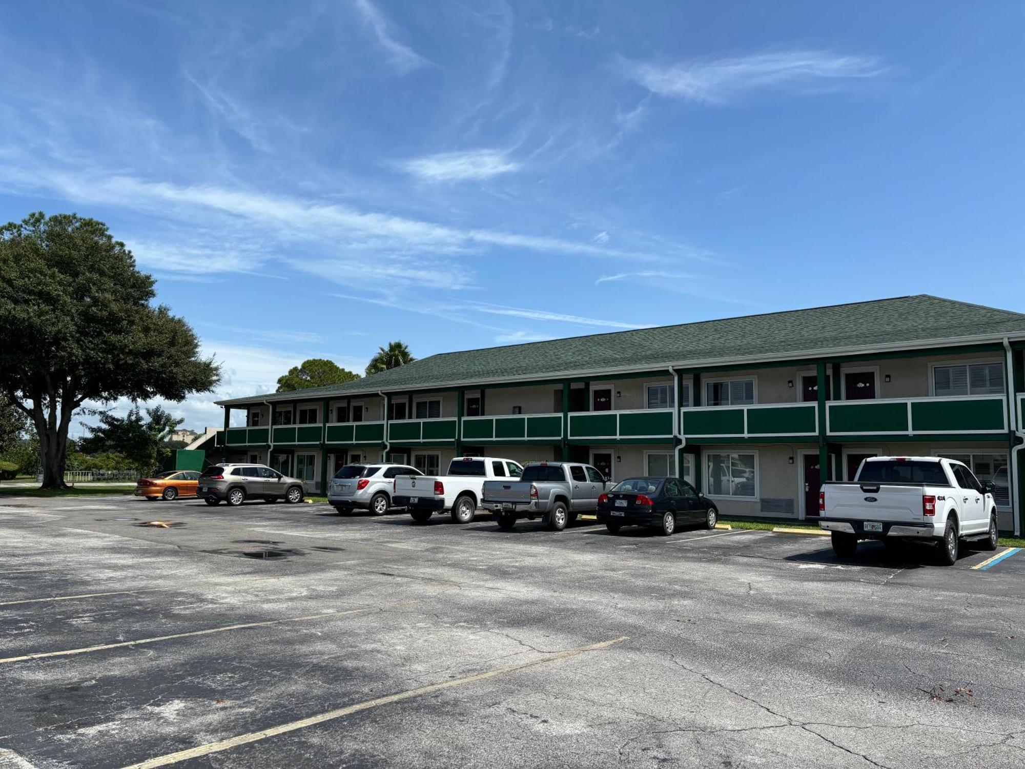 Inn On The Green Florida タバレス エクステリア 写真